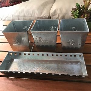🍂🍂Set/4 Galvanized Planters w Tray🍂🍂